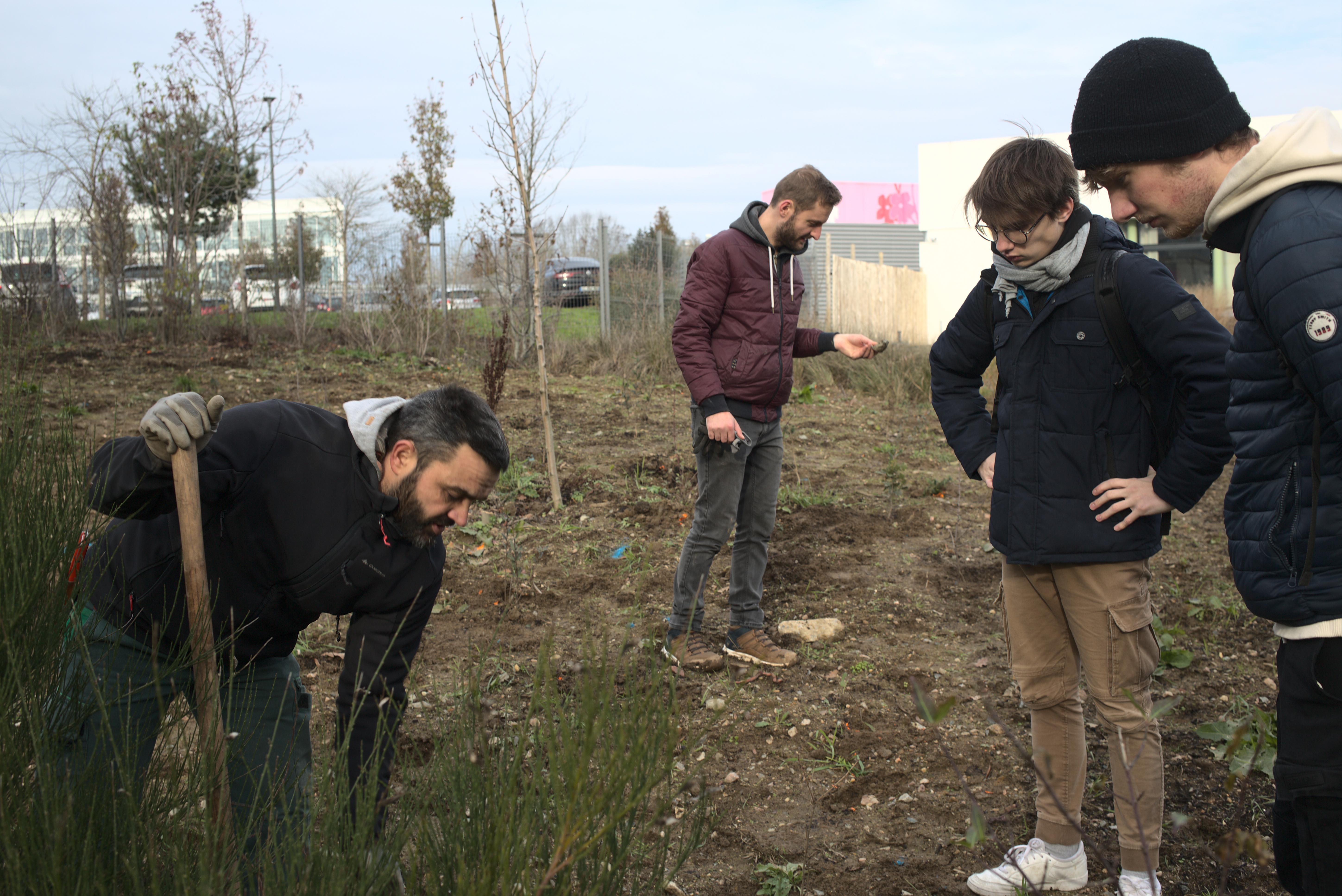 Plantation participative arbres — 15 décembre 2022, Campus Nantes